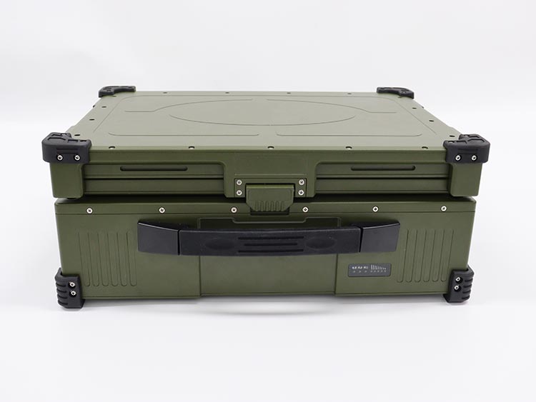 三屏便携加固计算机